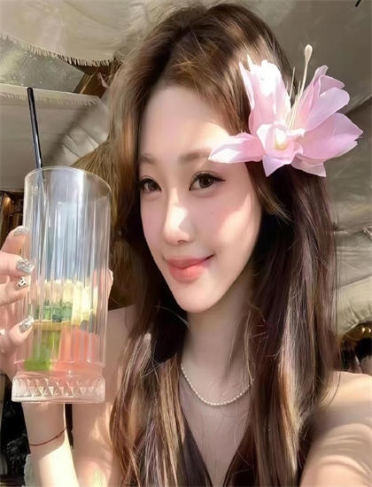 袁天罡之不死军团角色研究：主角的成长历程与心路变化 展现表演艺术的魅力